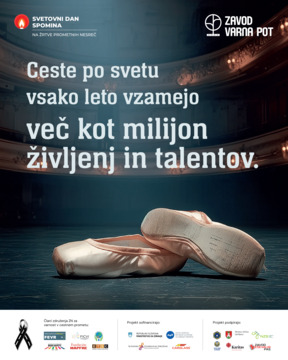 Oglas z baletnimi copati in napisom, da ceste po svetu vsako leto vzamejo več kot milijon žrtev