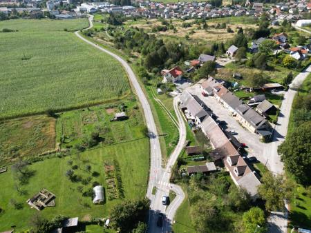 IMG-6f6c16f46c4f1f9a357eaaaefa234956-V