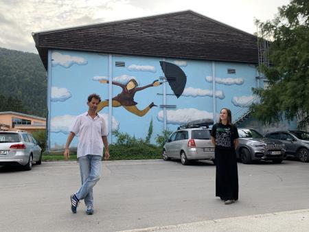 Bine Skrt in njegov mural RamorjaBine Skrt in njegov mural Ramorja