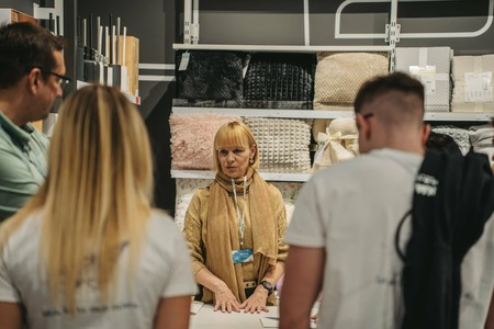 11439afc-e8cd-457e-a36d-7d135b6aec31